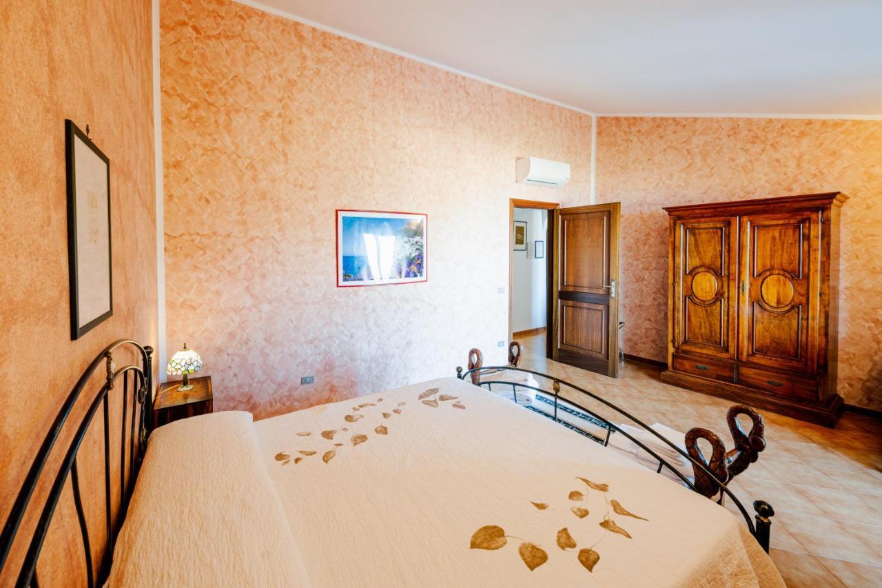 Appartamento Ilaria In Villa Laura Скала Екстер'єр фото