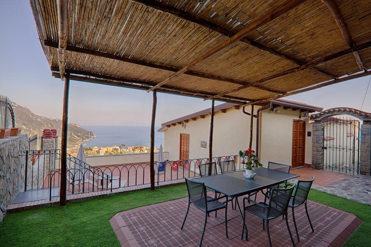 Appartamento Ilaria In Villa Laura Скала Екстер'єр фото